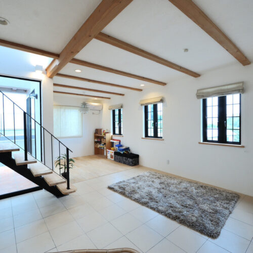 モダンな外観と無添加を最大限に活かした心地よいお家はいかがでしょうか。