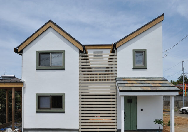 中庭で家族団らん設計