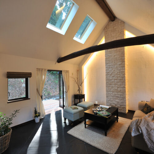 漆喰のきれいいな空気の中で暮らす