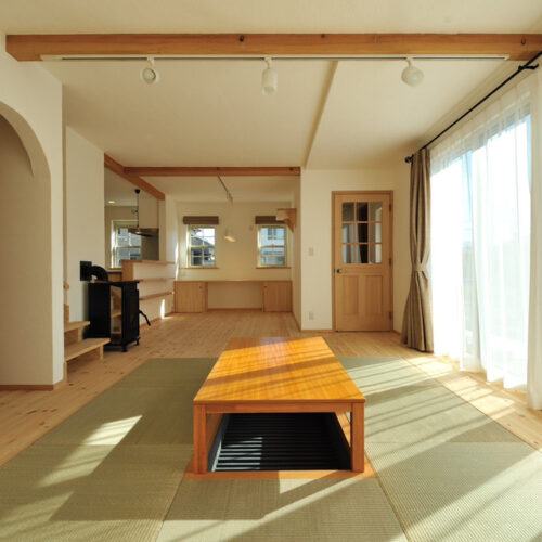 リビングは畳のスペースからオープンキッチンまでバリエーションが豊かな構造になります。