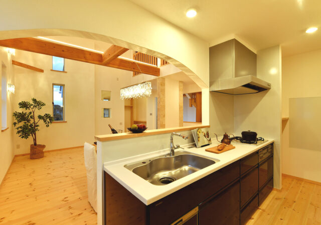 リモートワーク時代の家族との距離設計をデザインした自然素材の家